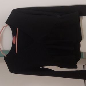 Black long sleeve crop top